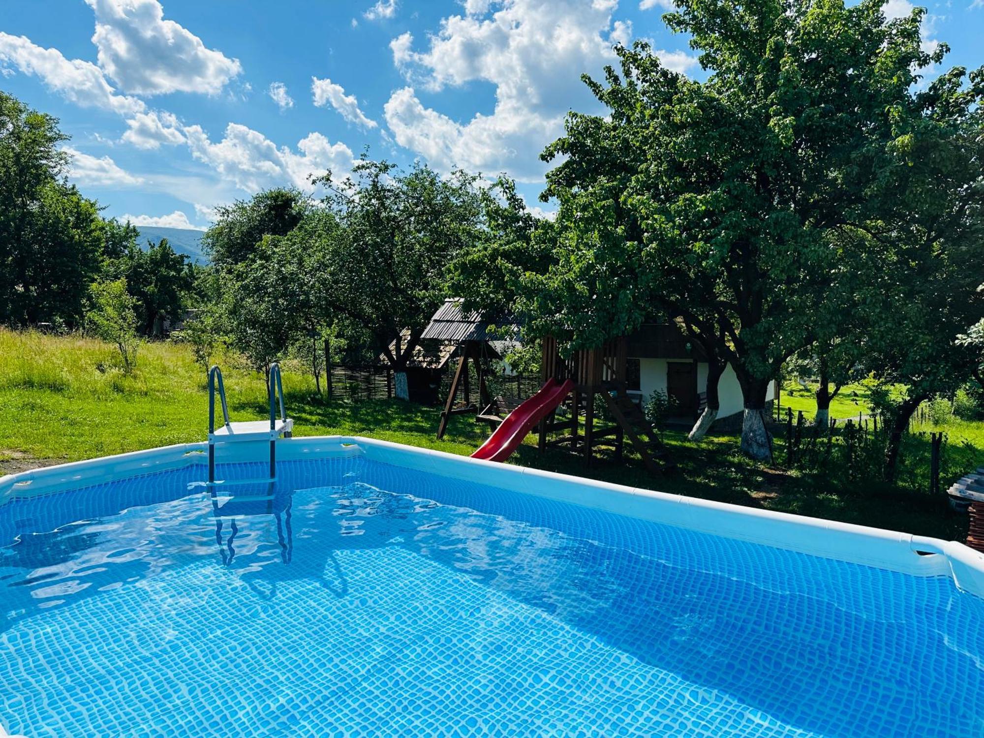 Villa Еко Дім З Соломи Solotschyn Exterior foto