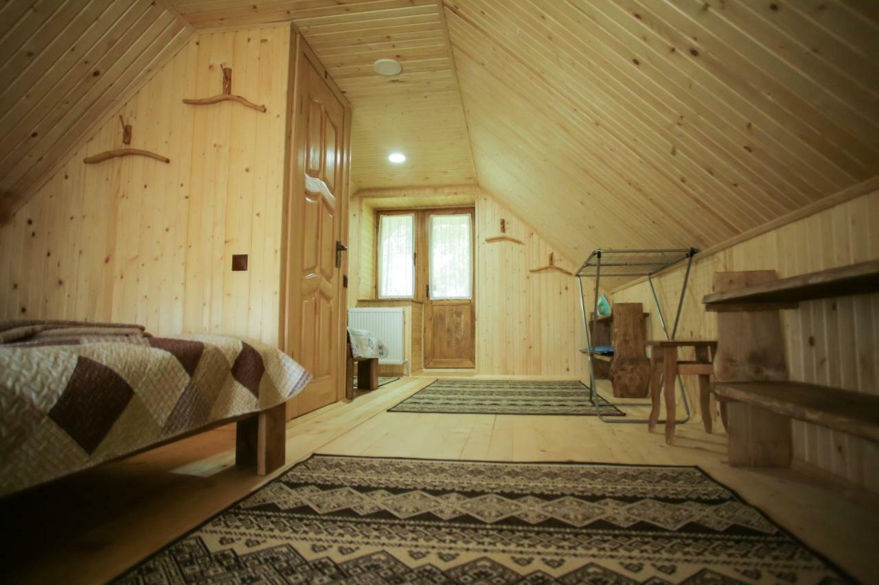 Villa Еко Дім З Соломи Solotschyn Exterior foto