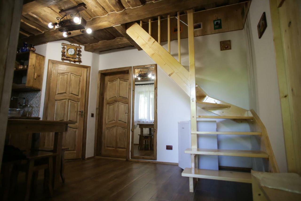 Villa Еко Дім З Соломи Solotschyn Exterior foto